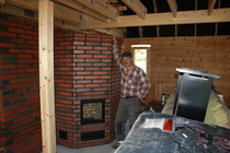 Takka valmiina.Vain piippu puuttuu. Rakentaja itse.